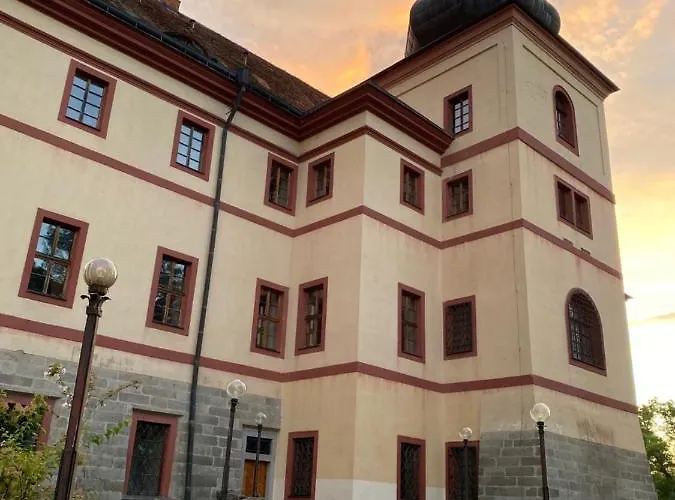 Zamek Lnare